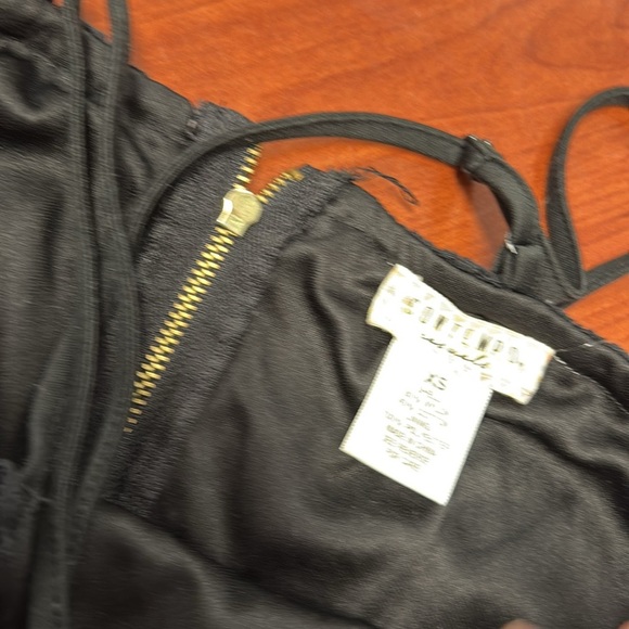 Contempo casuals romper xs // 072622 - Picture 2 of 2